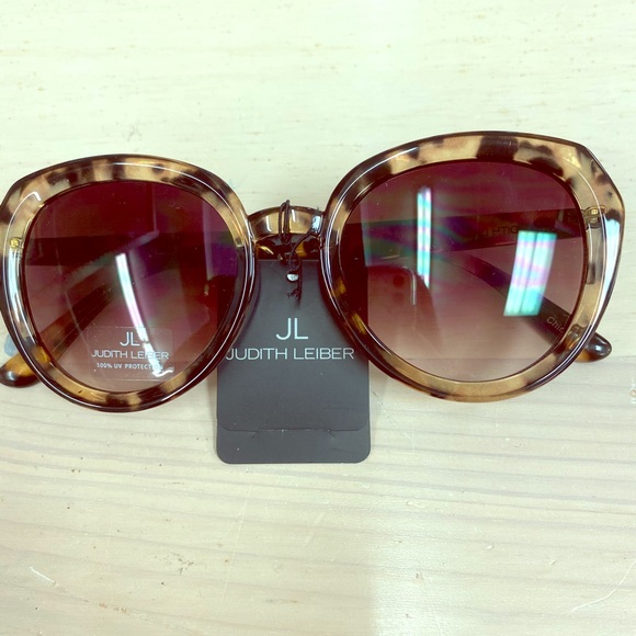 Judith Leiber Accessories - NWT Judith Leiber Sunglasses